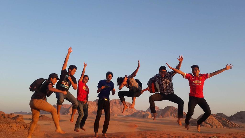 Bedouin Holidays Camp And Jeep Tours Вади-Рам Экстерьер фото